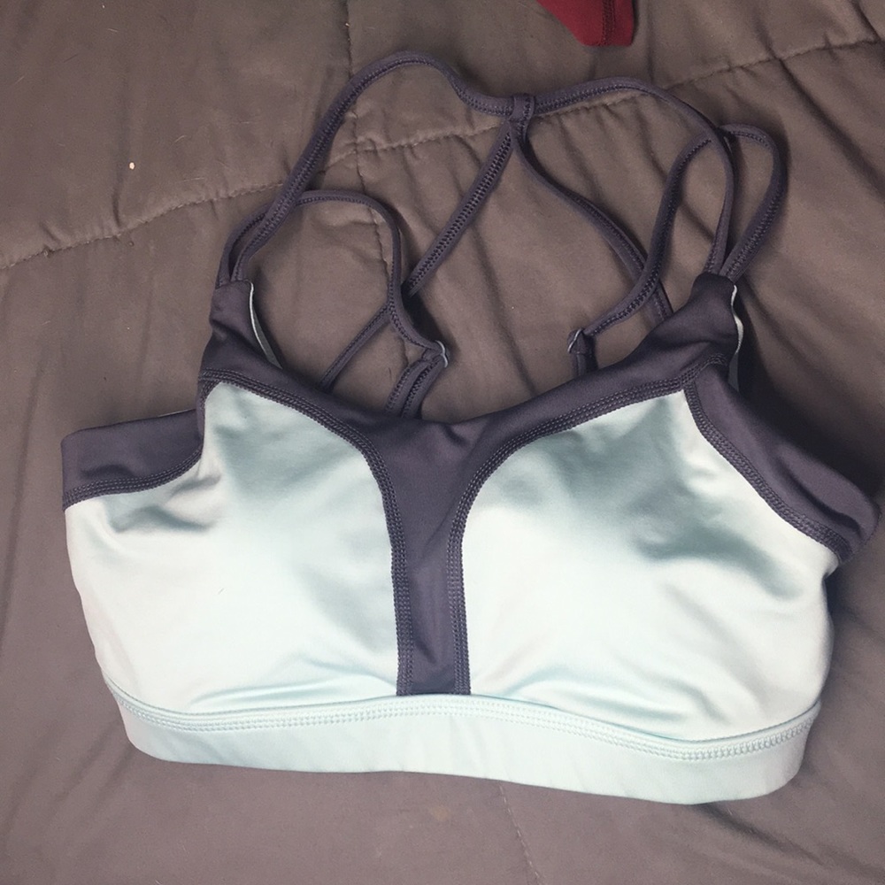 Sports bra
